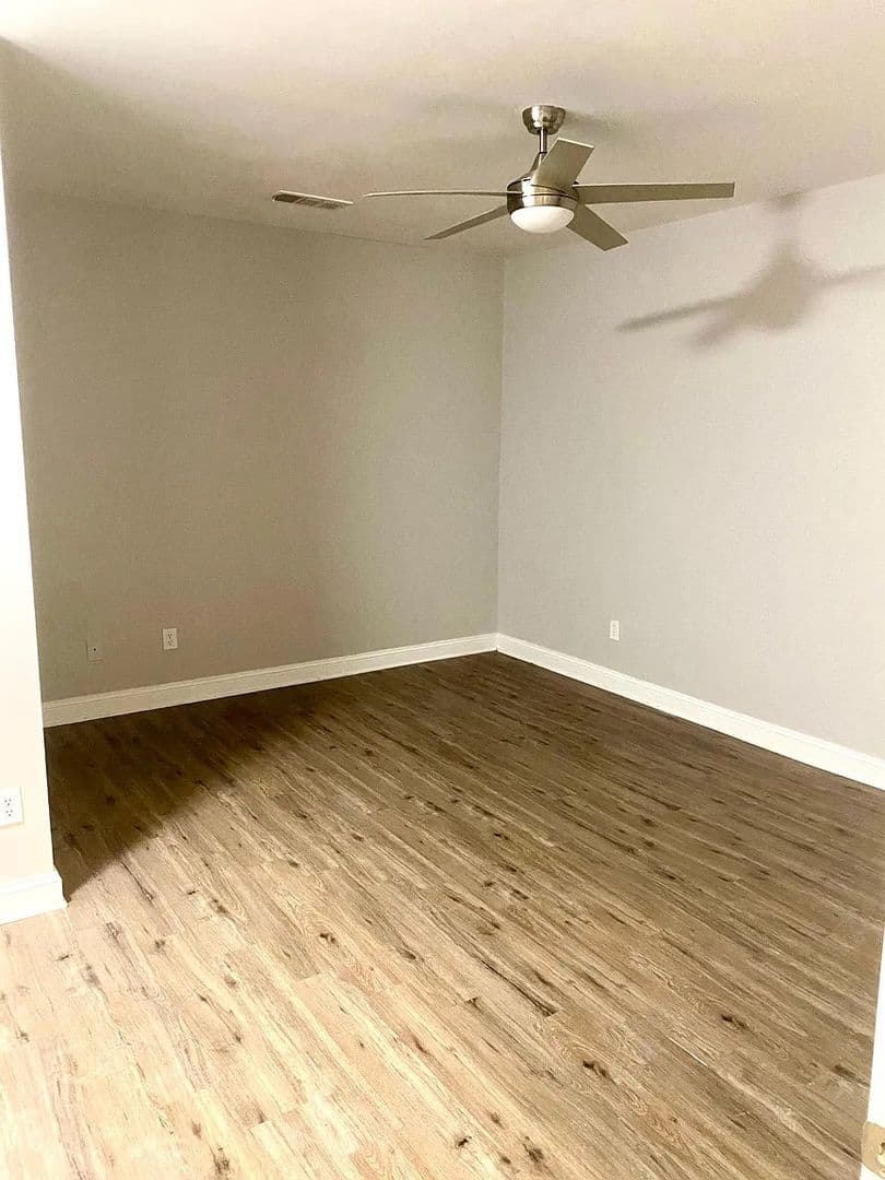 East Point House: 9050 Bayrose Cir