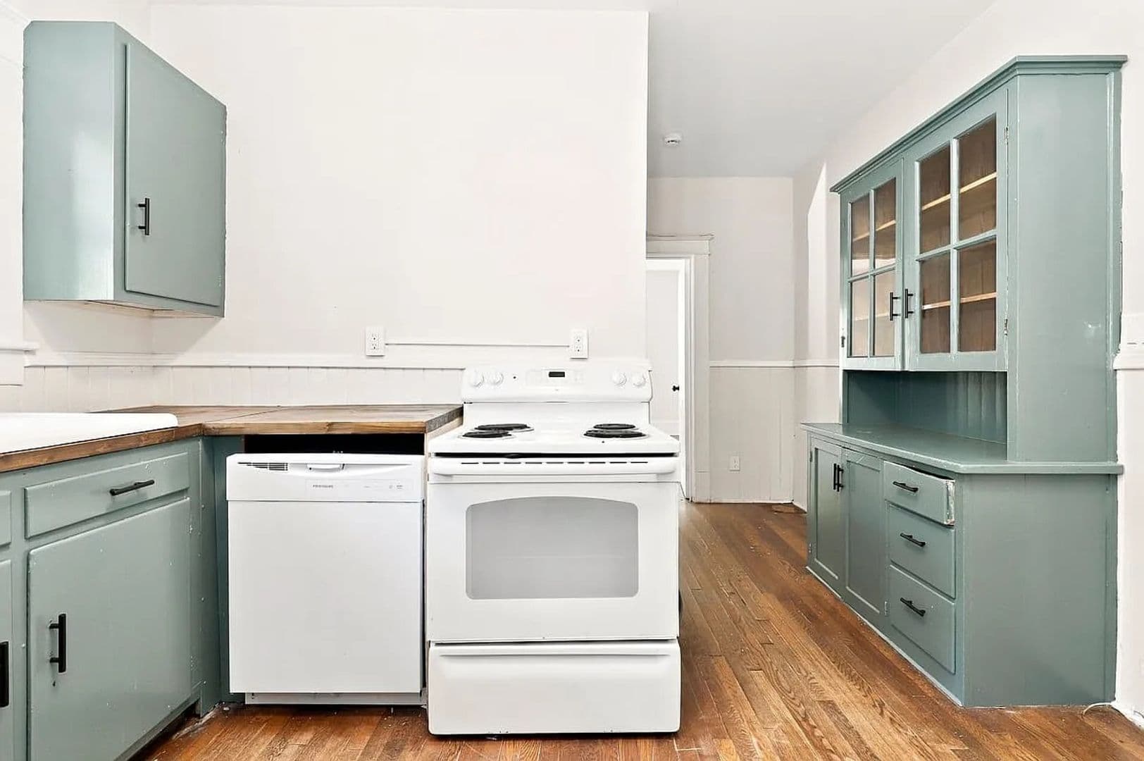 Greensboro House: 1606 Walker Ave