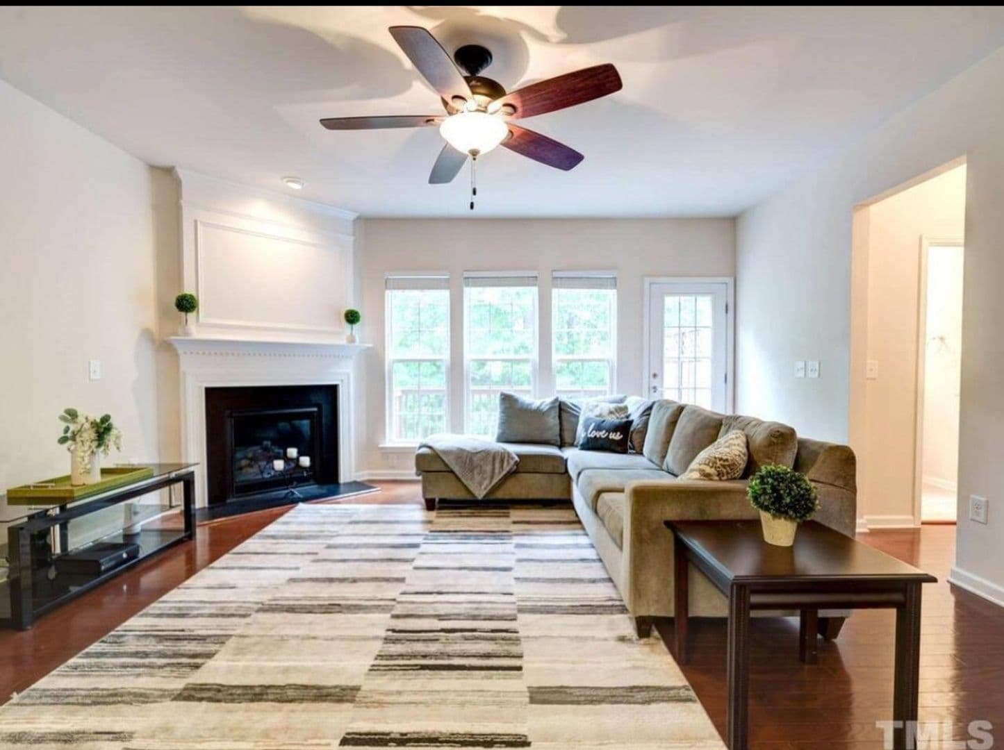 Cary House: 8627 Macedonia Lake Dr