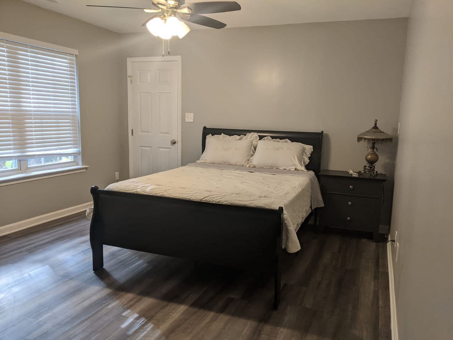 Charlotte House: 6516 Nevin Rd