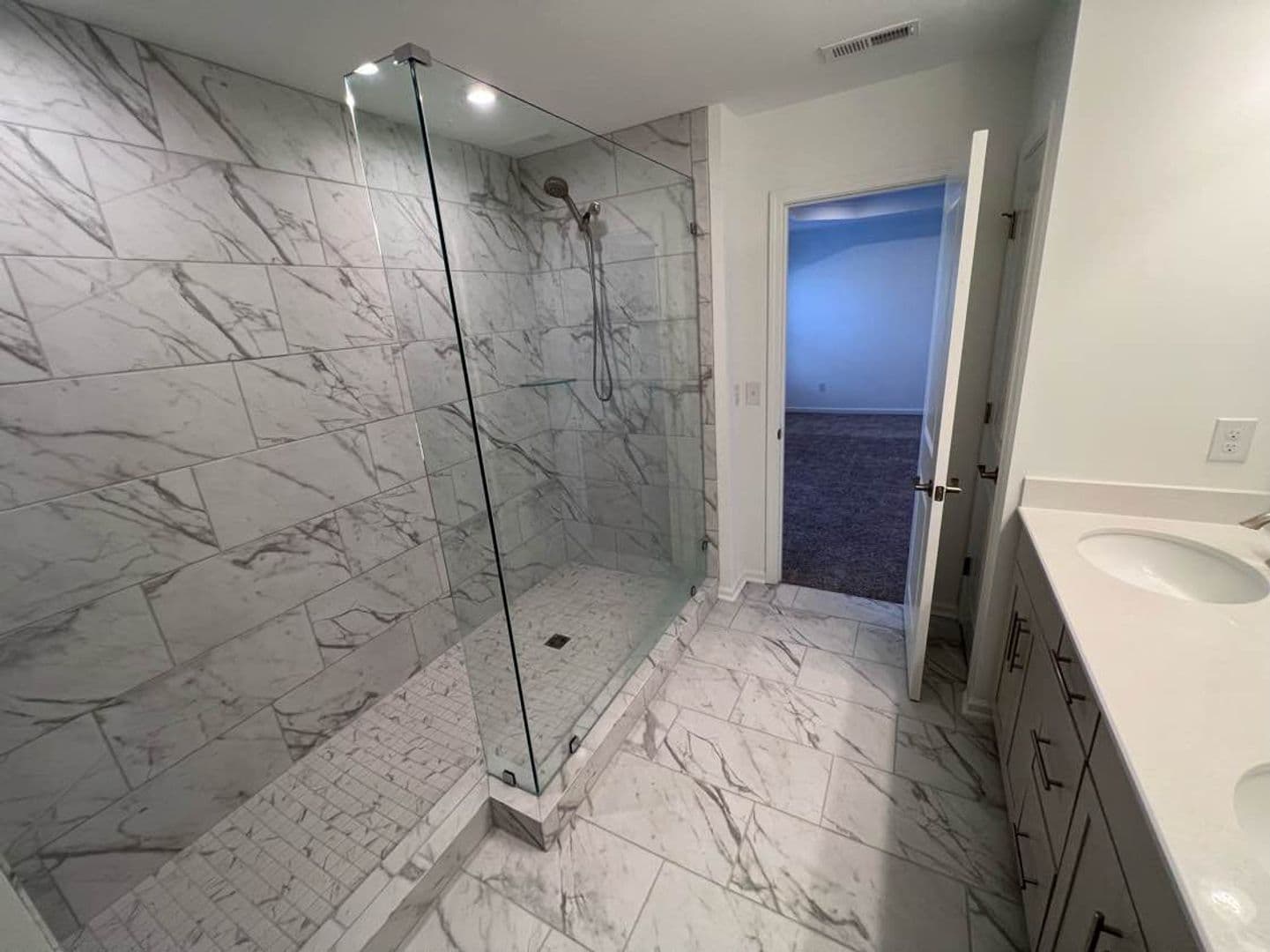 Charlotte House: 22047 Lani Dr