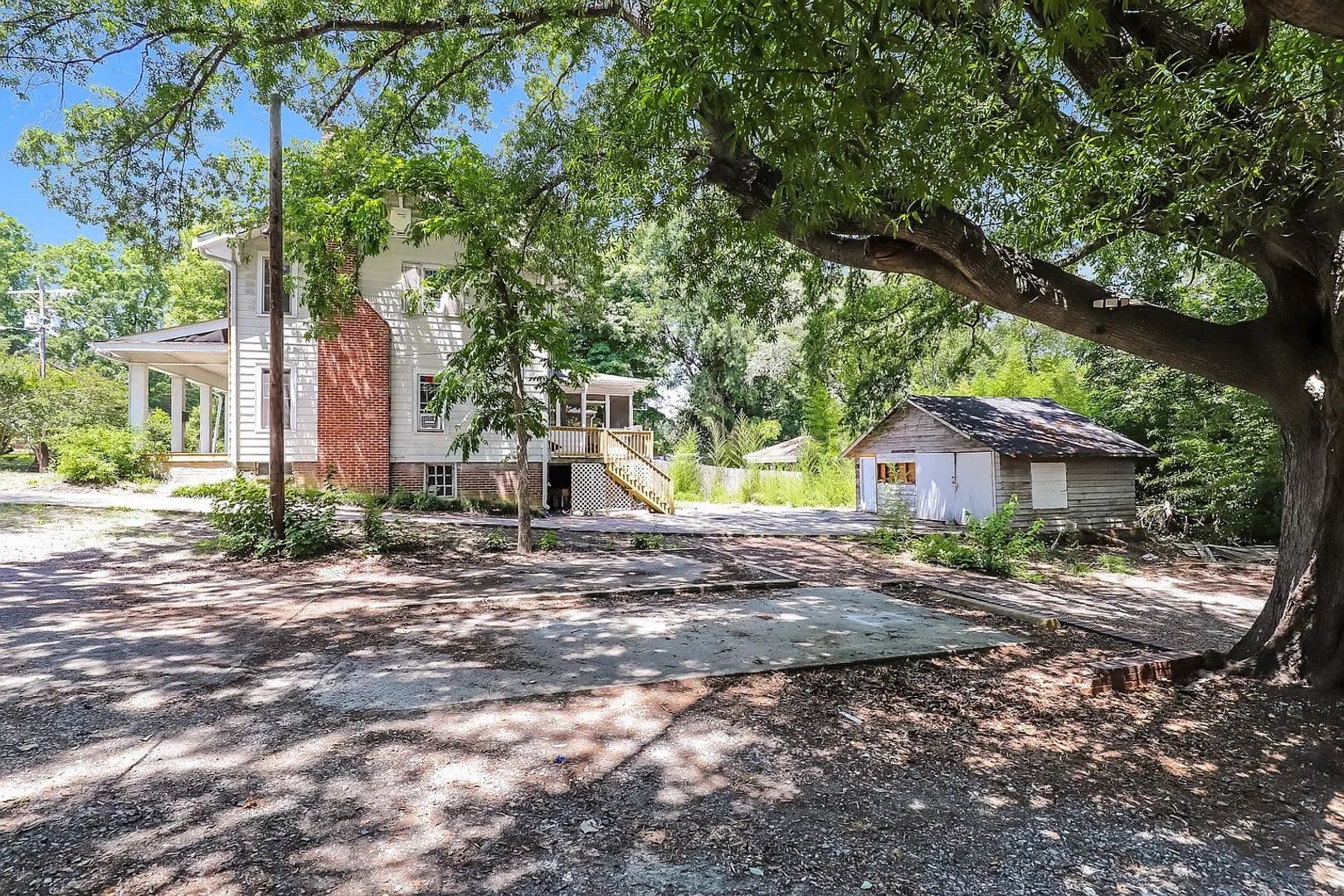Greensboro House: 412 S Josephine Boyd St