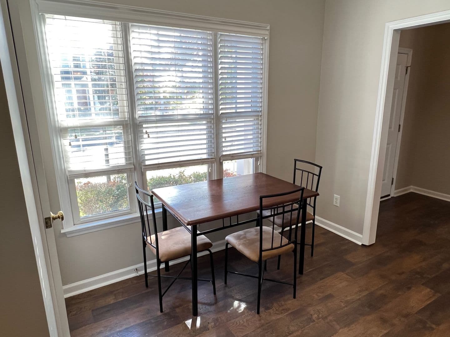 Chapel Hill House: 50303 Governors Dr