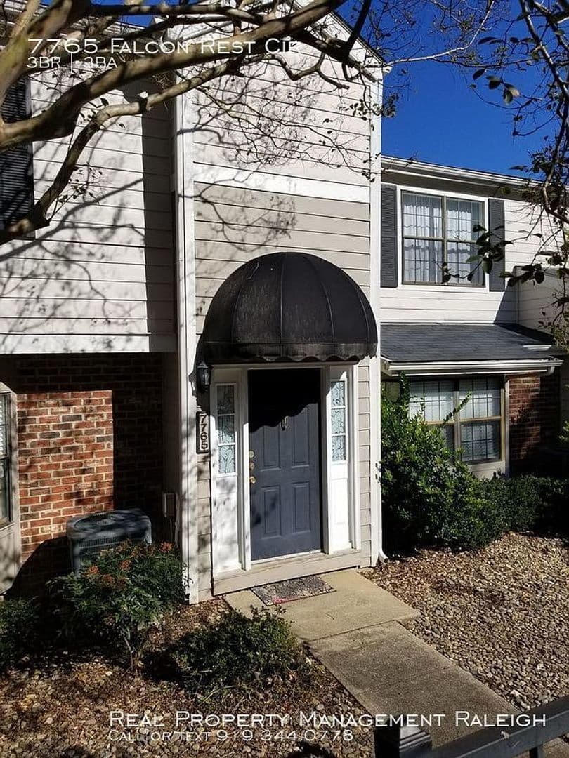 Raleigh House: 7765 Falcon Rest Cir
