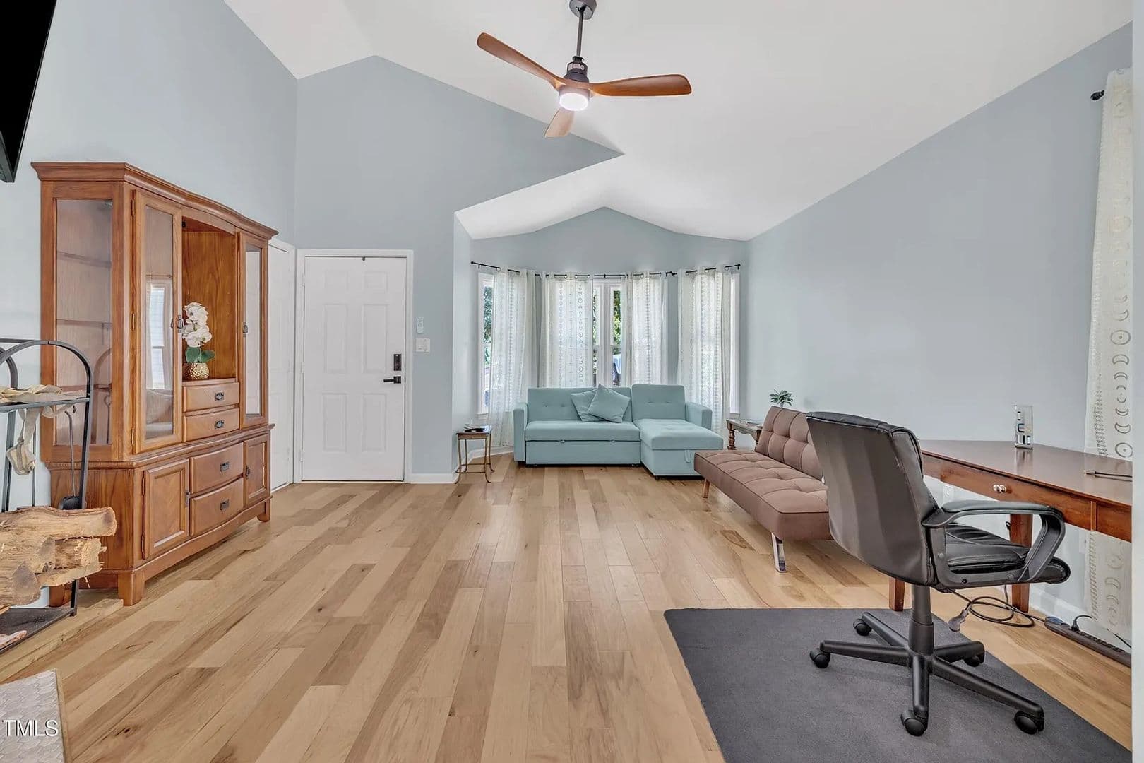 Raleigh House: 105 Tall Rock Ct