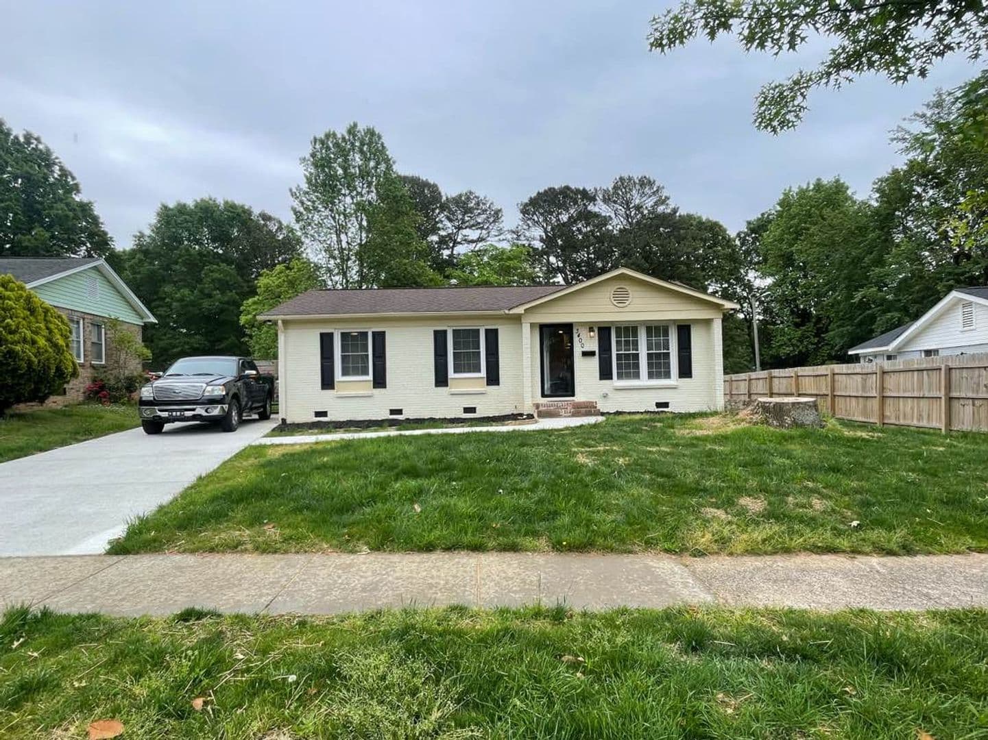 Charlotte House: 3400 Cricketeer Dr