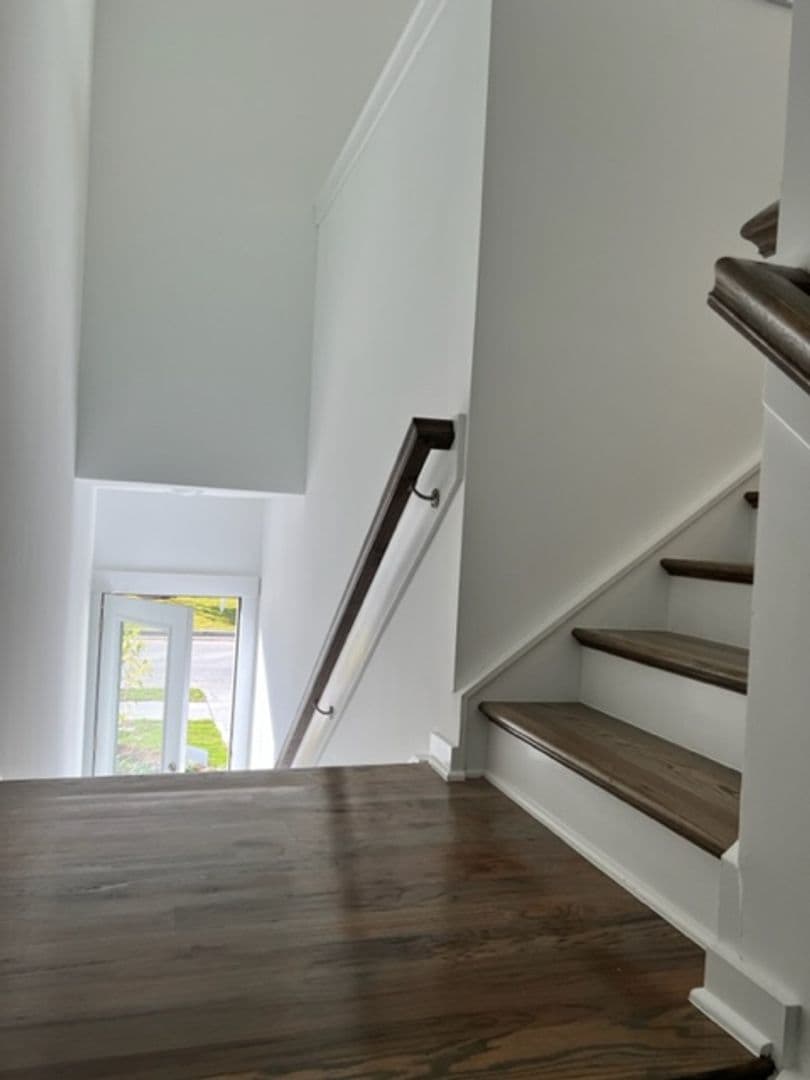 Cary House: 1110 Kiernan Grove Ln