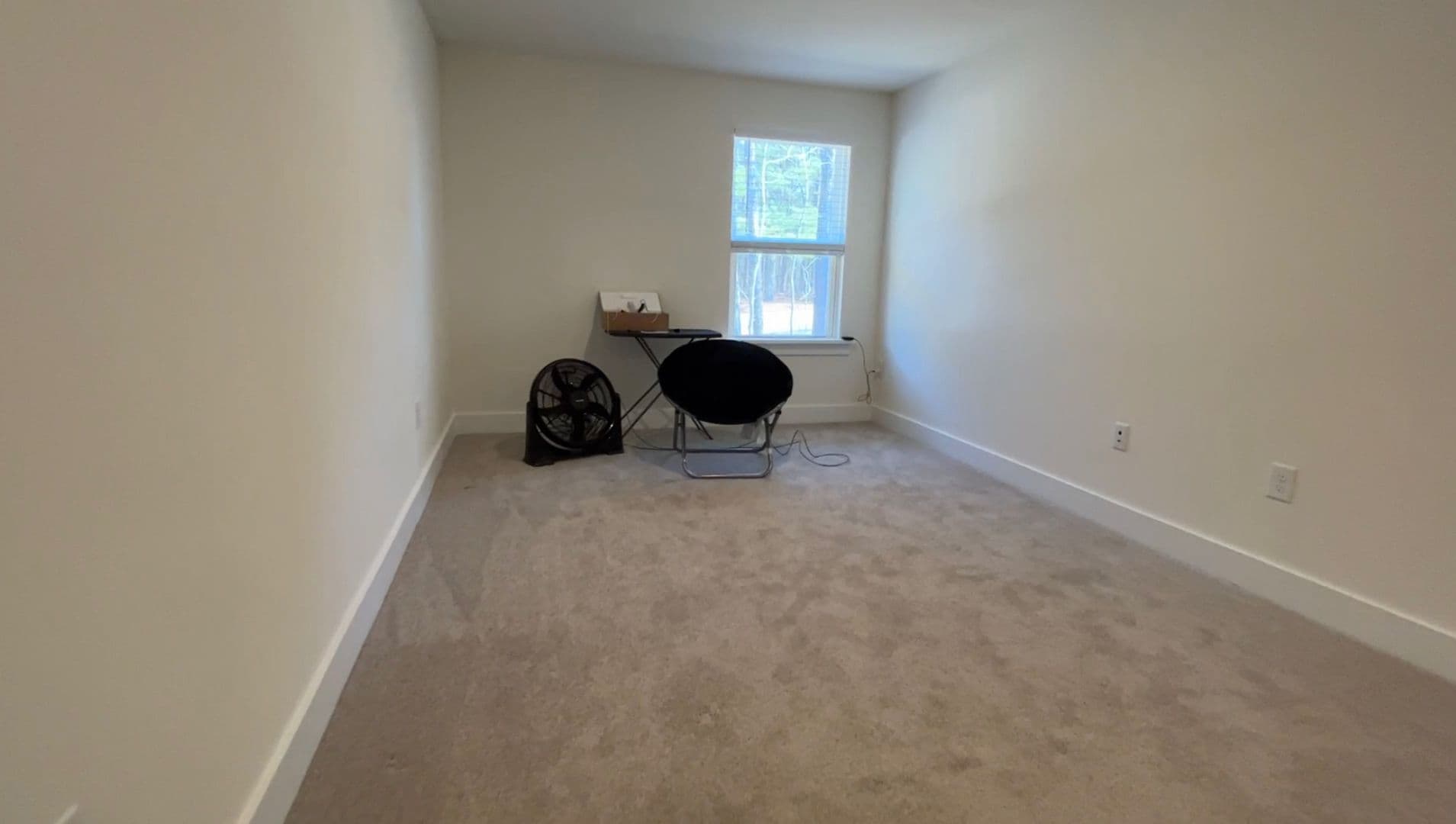Cary House: 483 Clark Creek Ln