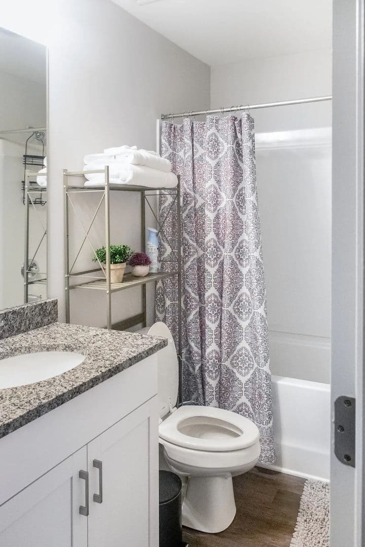 East Point House: 3196 Laurel Ridge Cir