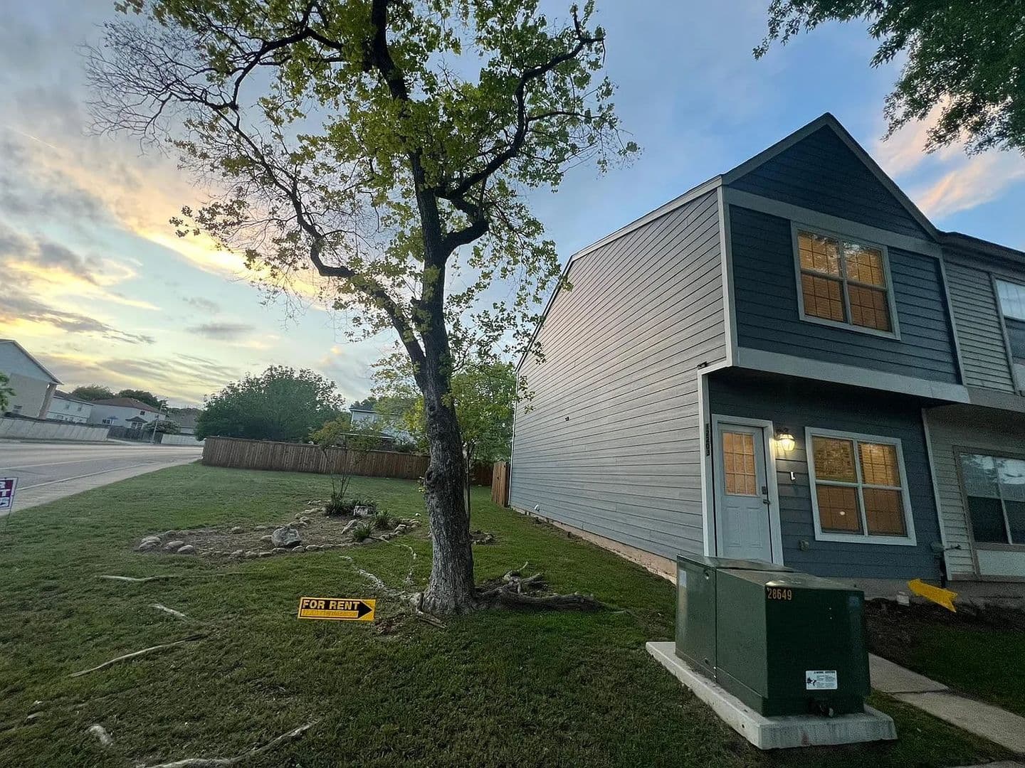 San Antonio House: 12203 Magnolia Blossom St