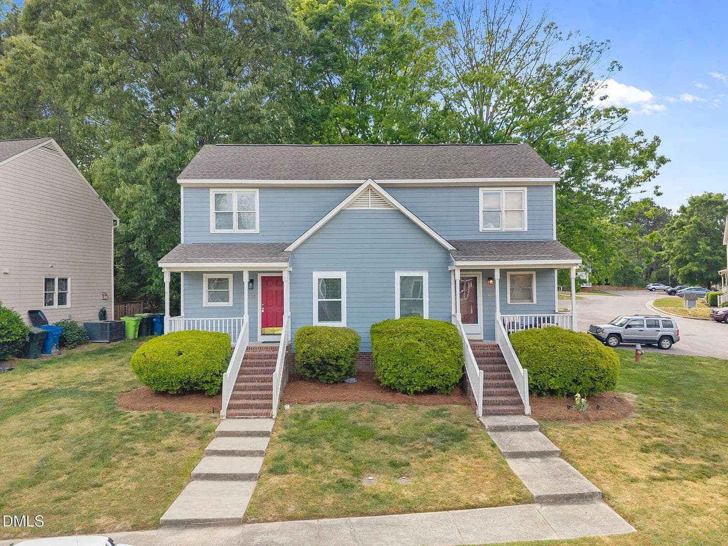 Raleigh House: 1627 Oakland Hills Way