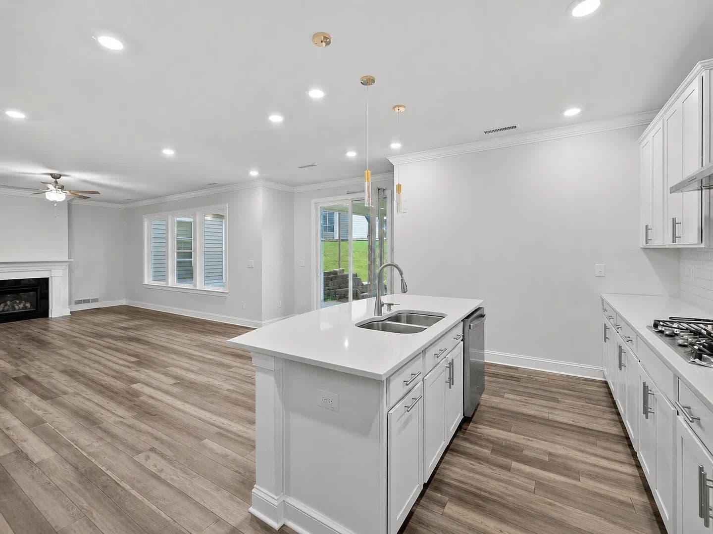 Wake Forest House: 736 Precipice Wy