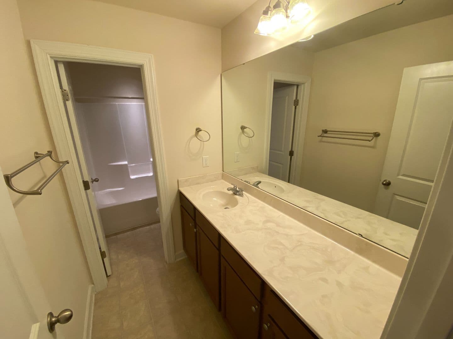 Apex House: 2406 Pecan Ridge Way