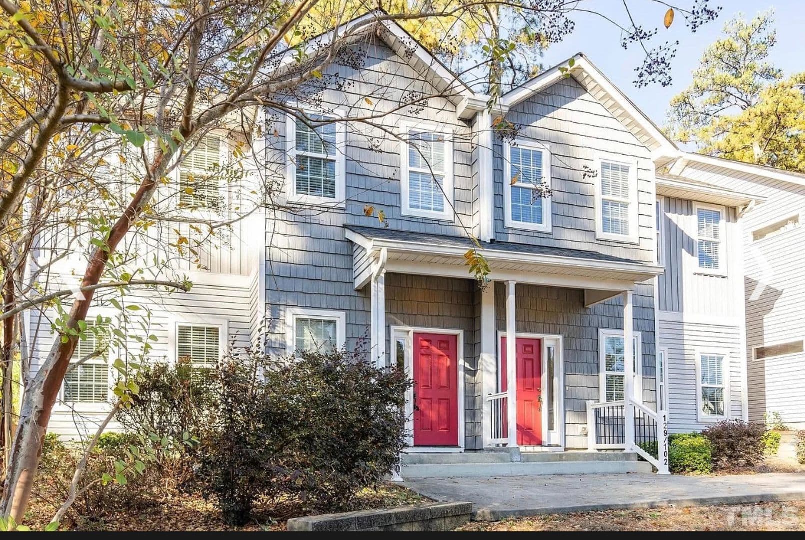 Raleigh House: 129 Pineland Cir