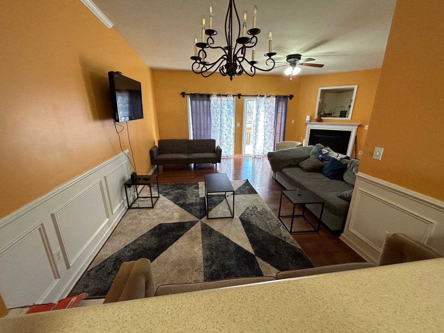 Cary House: 306 Linden Park Ln