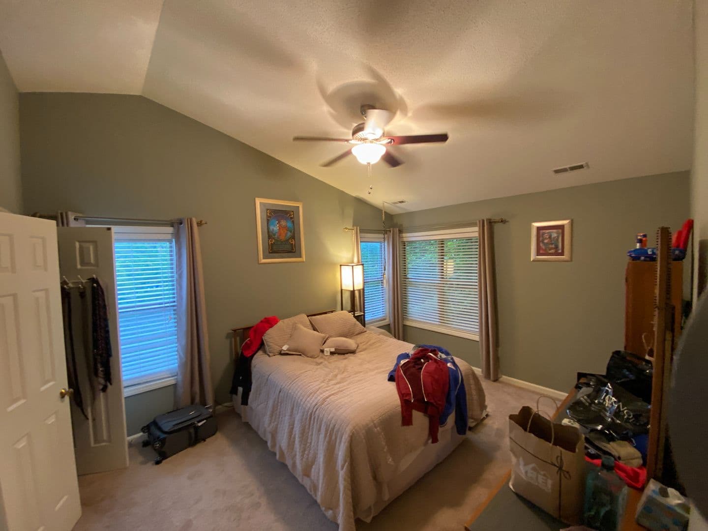 Raleigh House: 6111 Sunpointe Dr