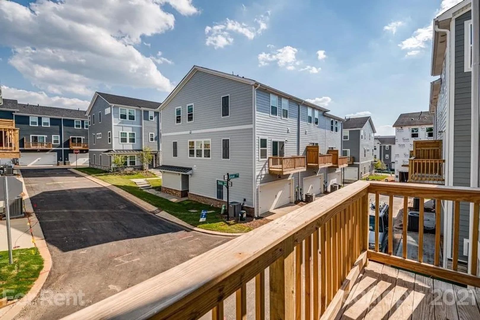 Charlotte House: 2022 Tears Ln