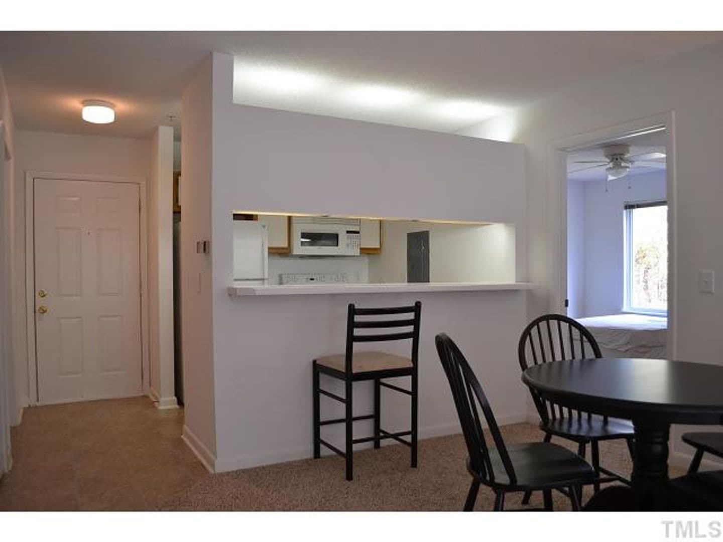 Raleigh House: 1431 Collegiate Cir