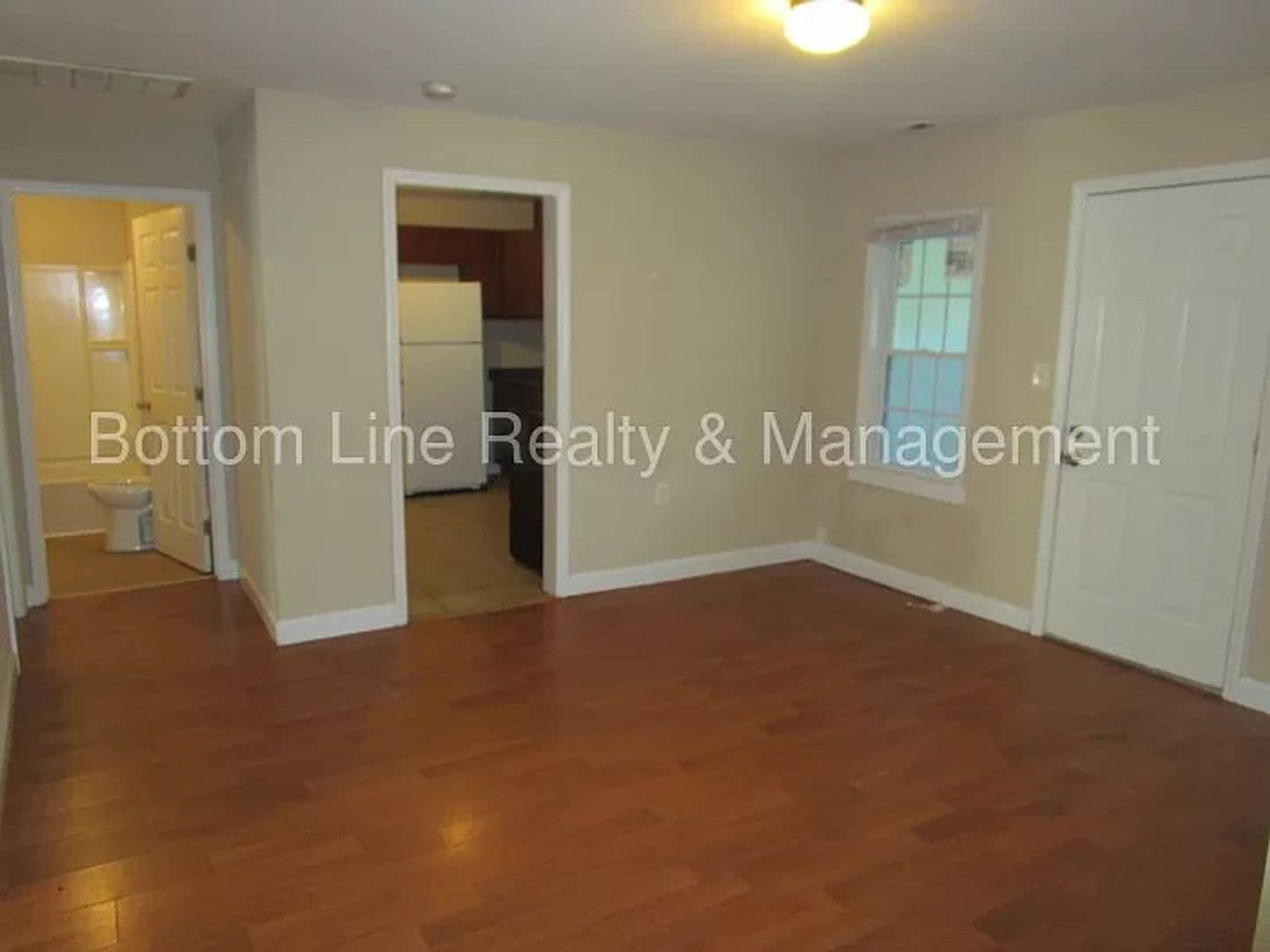 Charlotte House: 3912 Plainview Rd