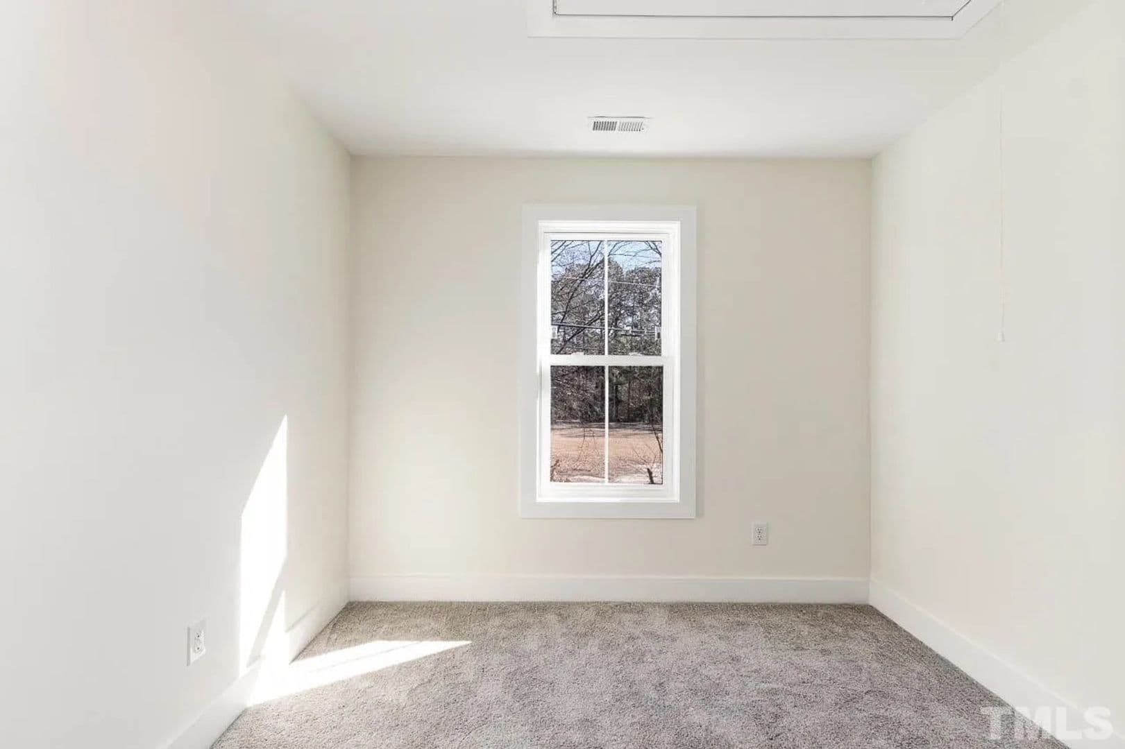 Durham House: 1420 Maplewood Dr