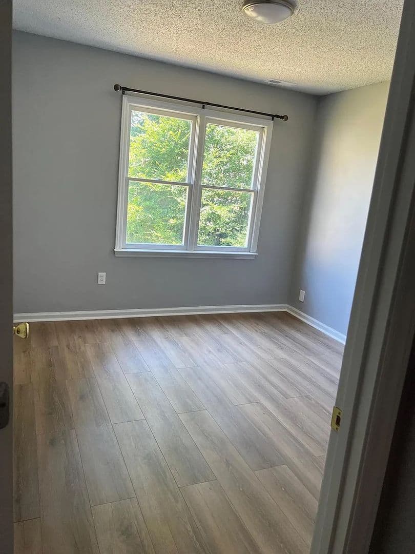Charlotte House: 1307 Newfoundland Ct