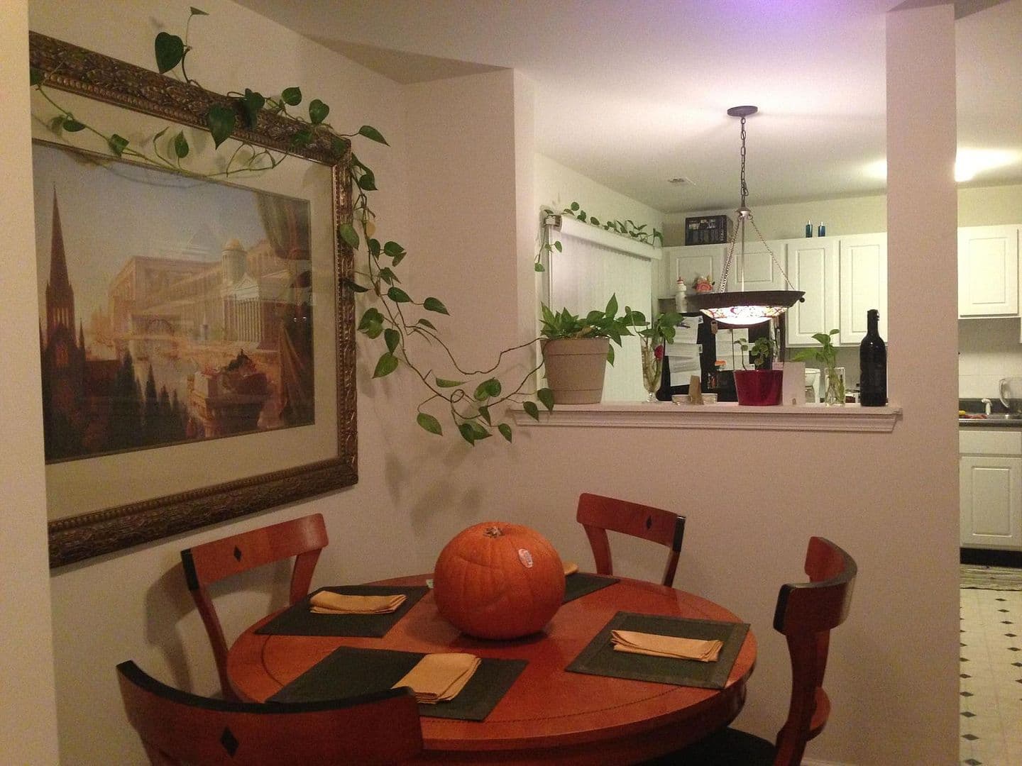 Raleigh House: 3011 #106 Barrymore St