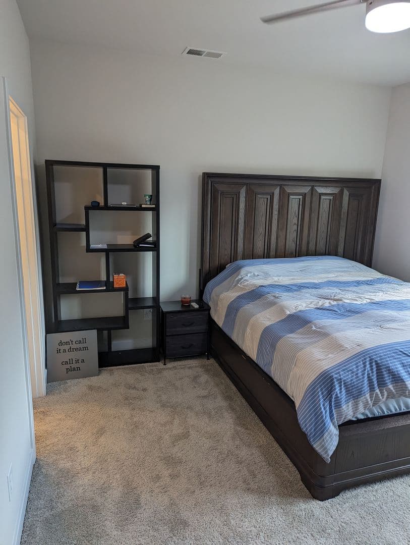 Charlotte House: 1114 Gleason Wy