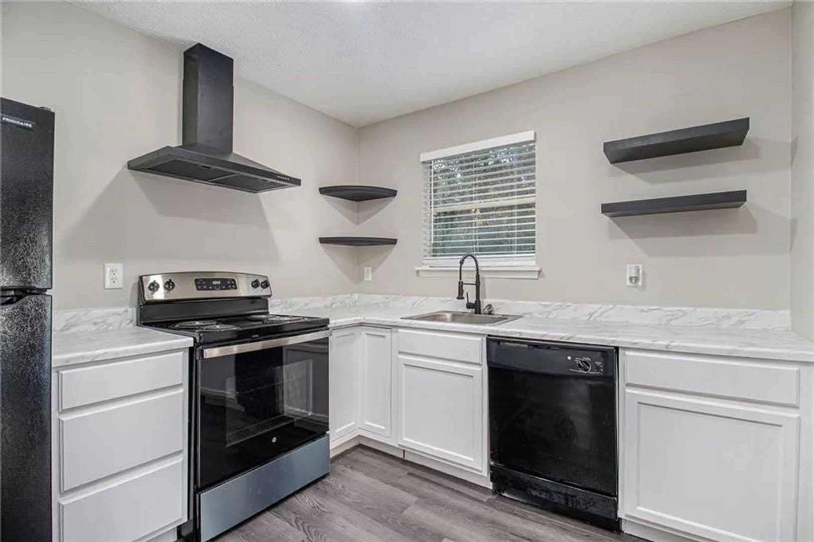 Decatur House: 3490 Newberry Trail