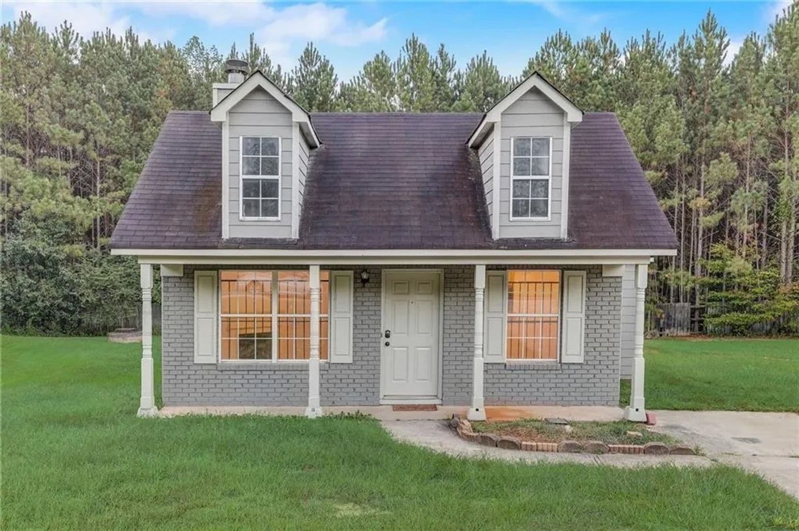 Union City House: 3865 Cypress Pointe Dr