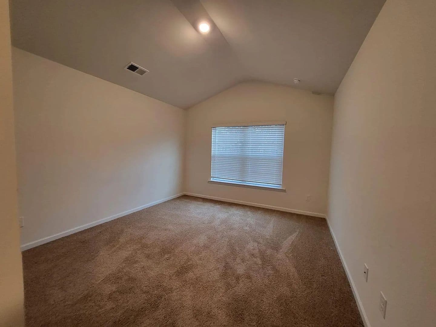 Charlotte House: 6103 Guildford Hill Ln