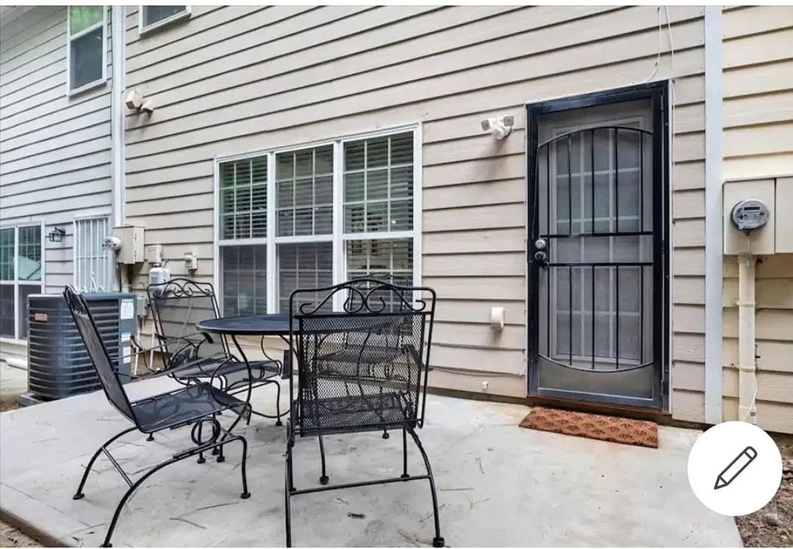 College Park House: 4850 W Park Cir