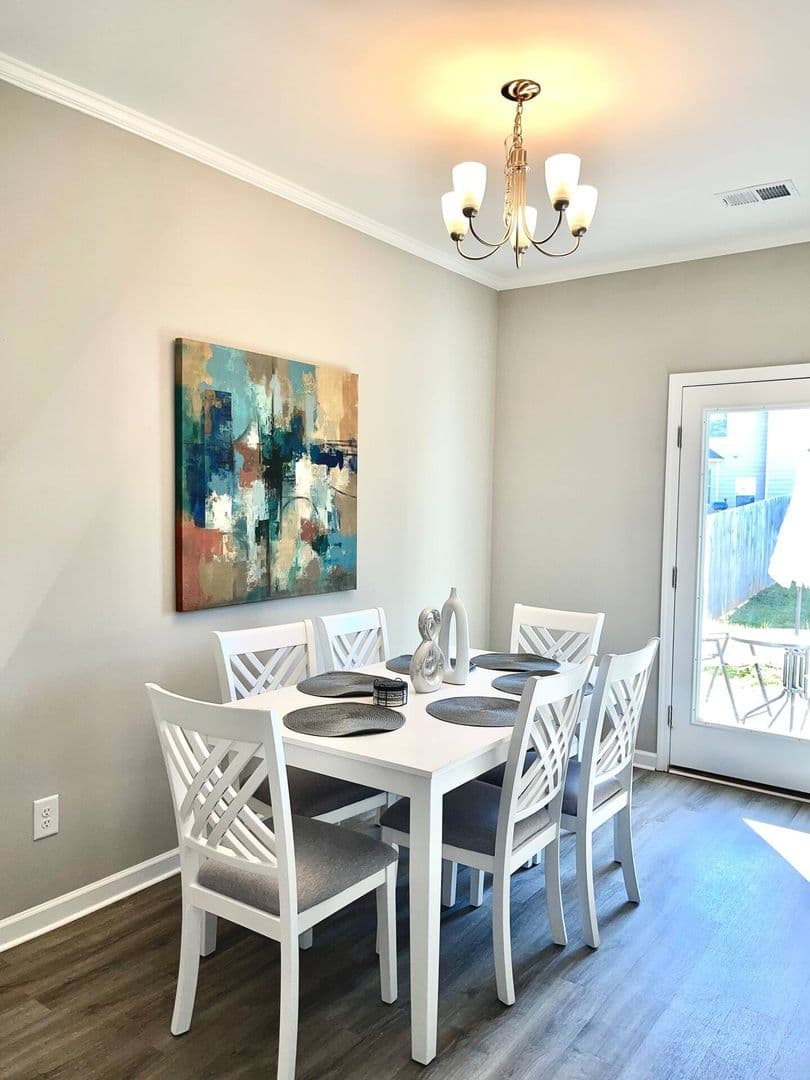 Atlanta House: 2784 Laurel Ridge Cir