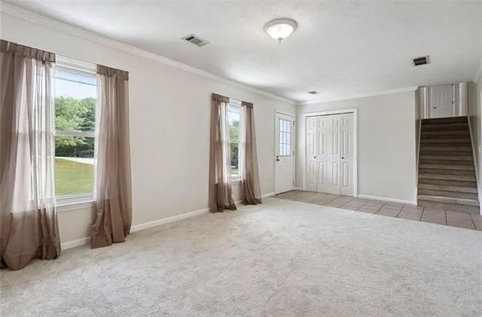 Snellville House: 3081 Brooks Dr