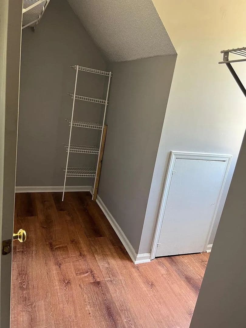 Charlotte House: 1307 Newfoundland Ct
