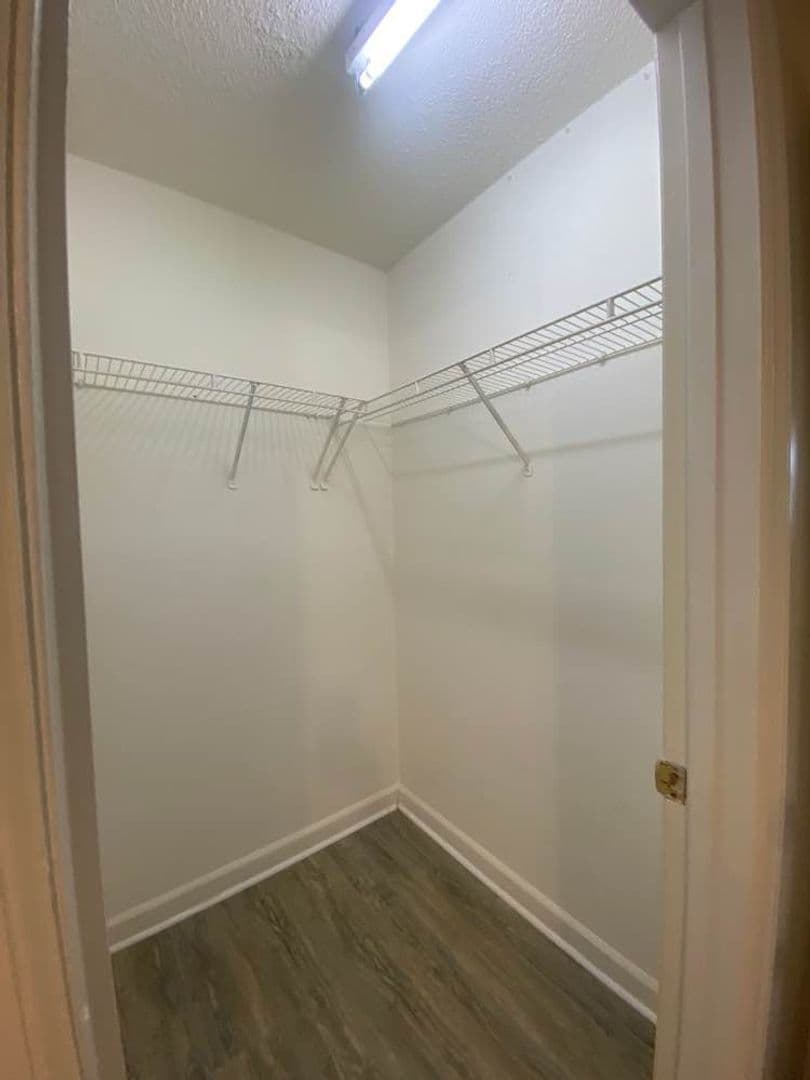 Raleigh House: 1110 #303 Carlton Ave