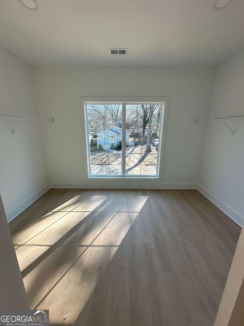 Atlanta House: 1239 Plaza Ave SW
