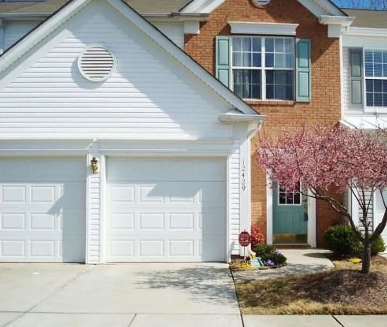 Charlotte House: 12429 Dunford St