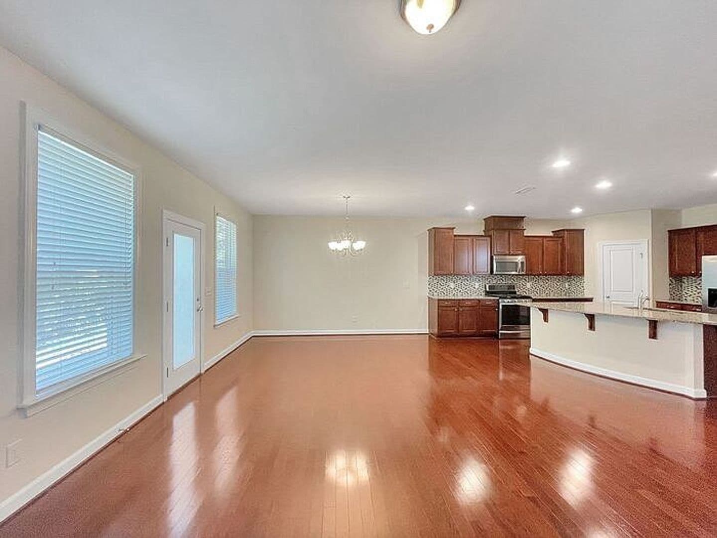 Apex House: 2406 Pecan Ridge Way