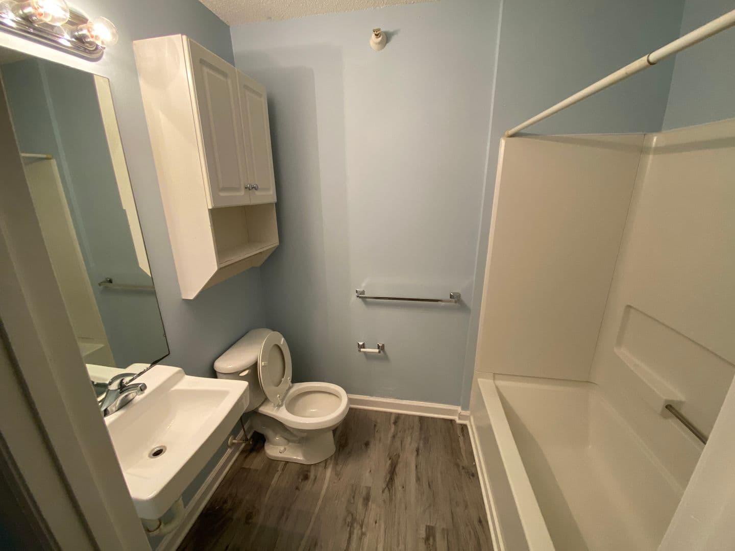 Raleigh House: 1120 #103 Carlton Ave