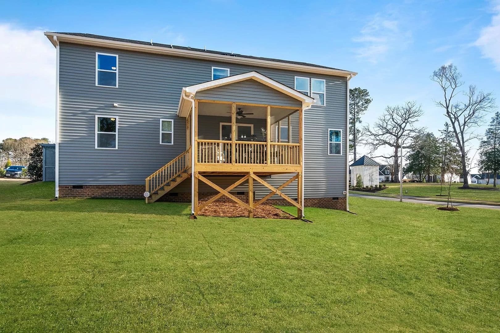 Garner House: 108 Gunderson Ln