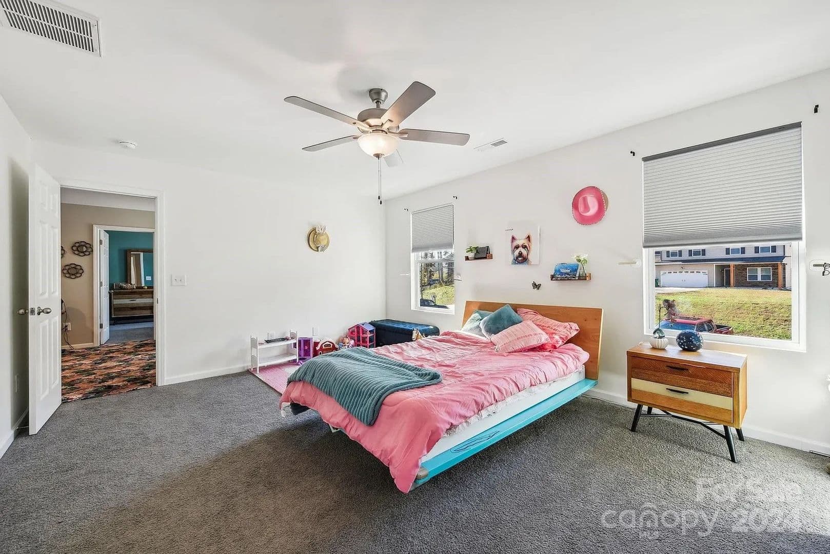 Charlotte House: 7608 Denbur Dr