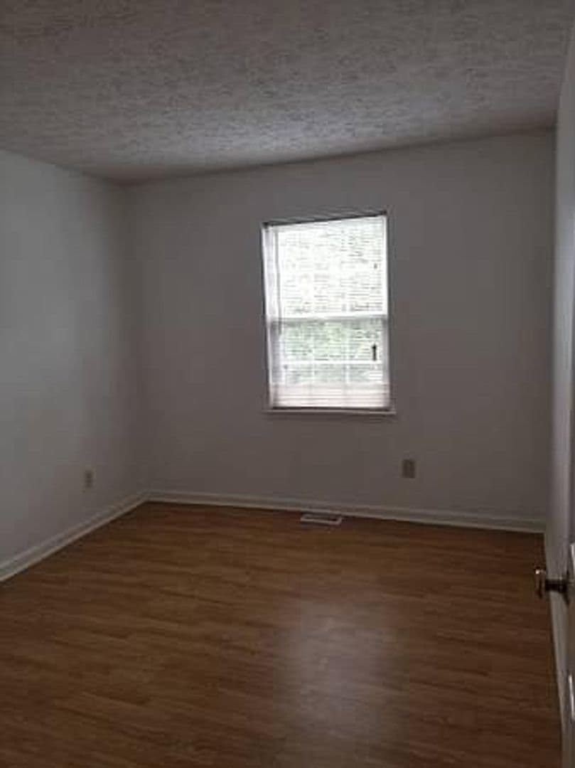 Raleigh House: 7308 Renyard Ct