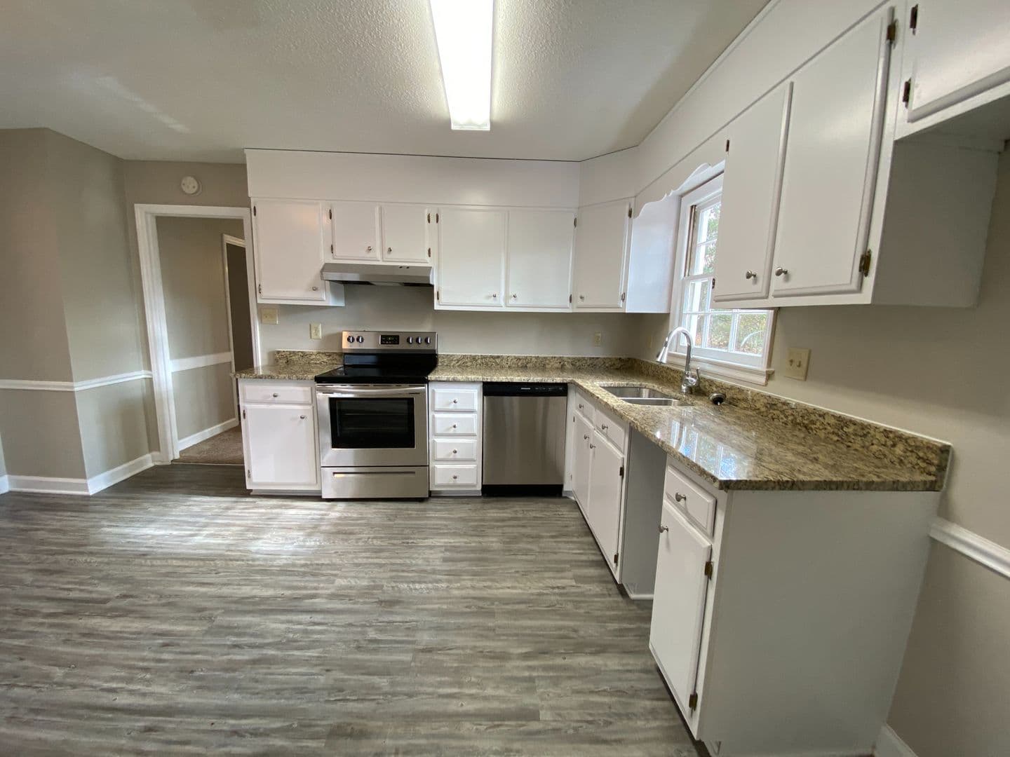 Raleigh House: 216 Woods Ream Dr