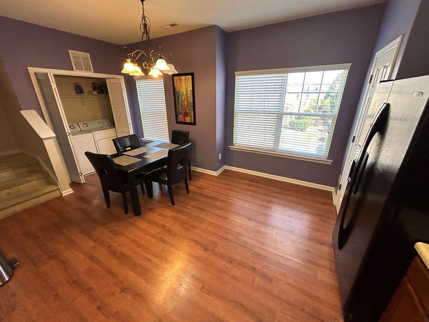 Cary House: 306 Linden Park Ln