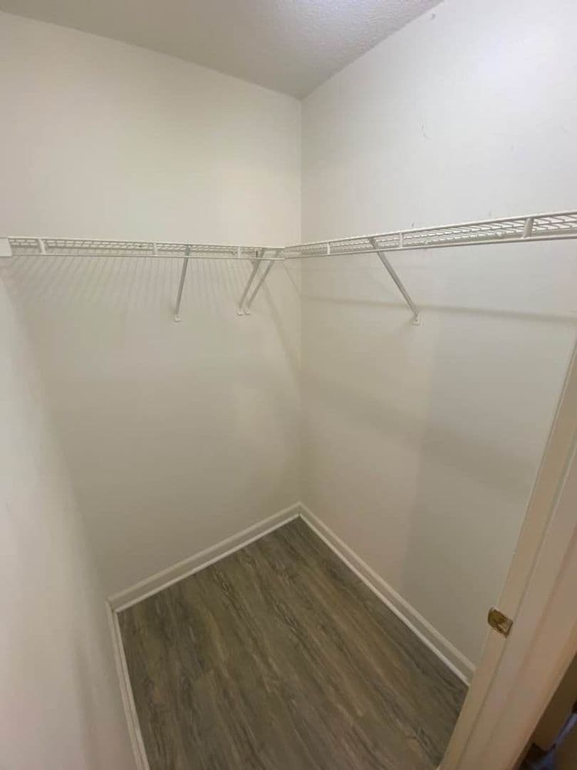 Raleigh House: 1110 #303 Carlton Ave