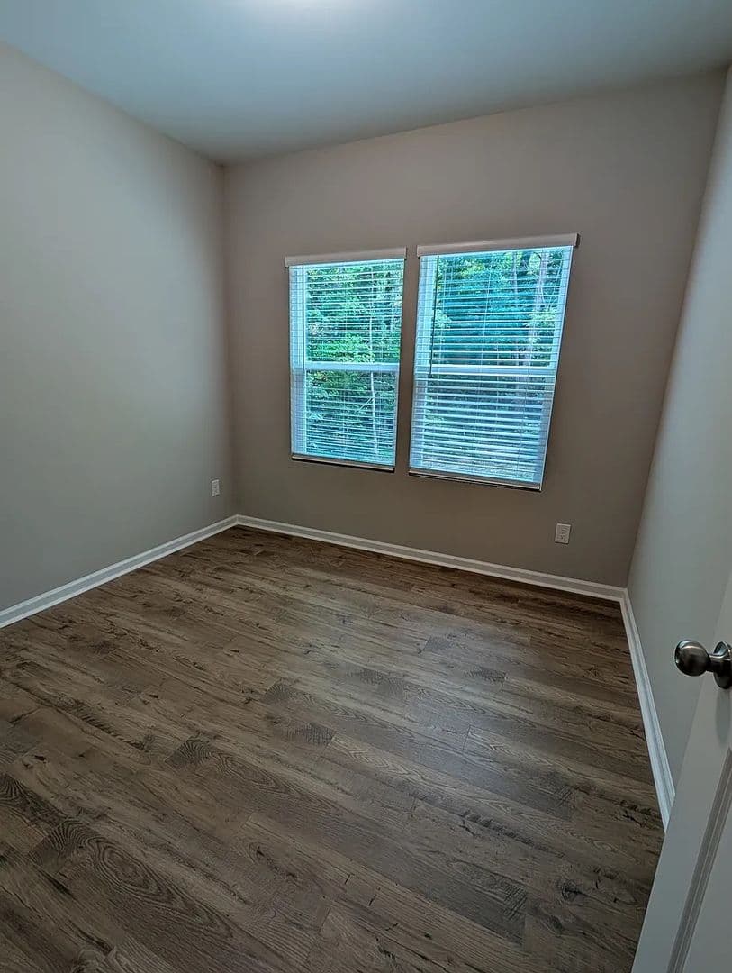 Charlotte House: 7123 Reeves St