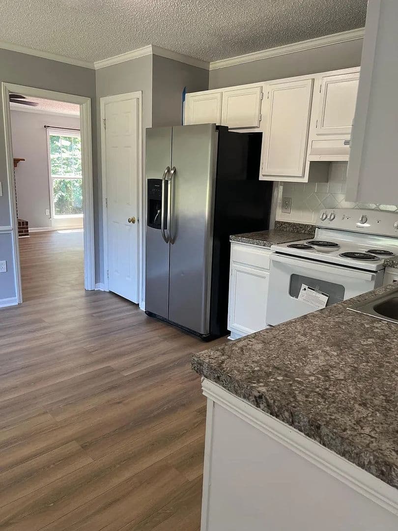 Charlotte House: 1307 Newfoundland Ct