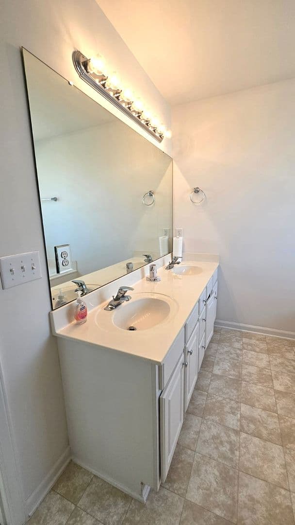 Morrisville House: 1121 Chenille Dr