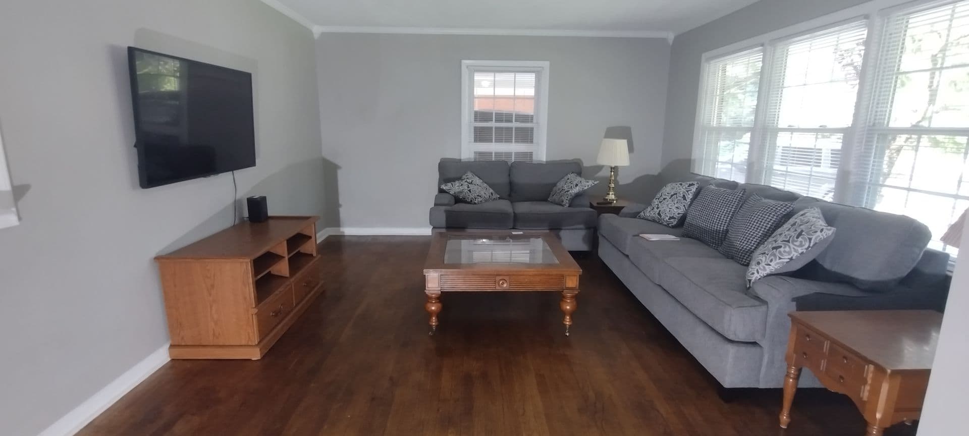 Raleigh House: 1809 Pinedale Dr