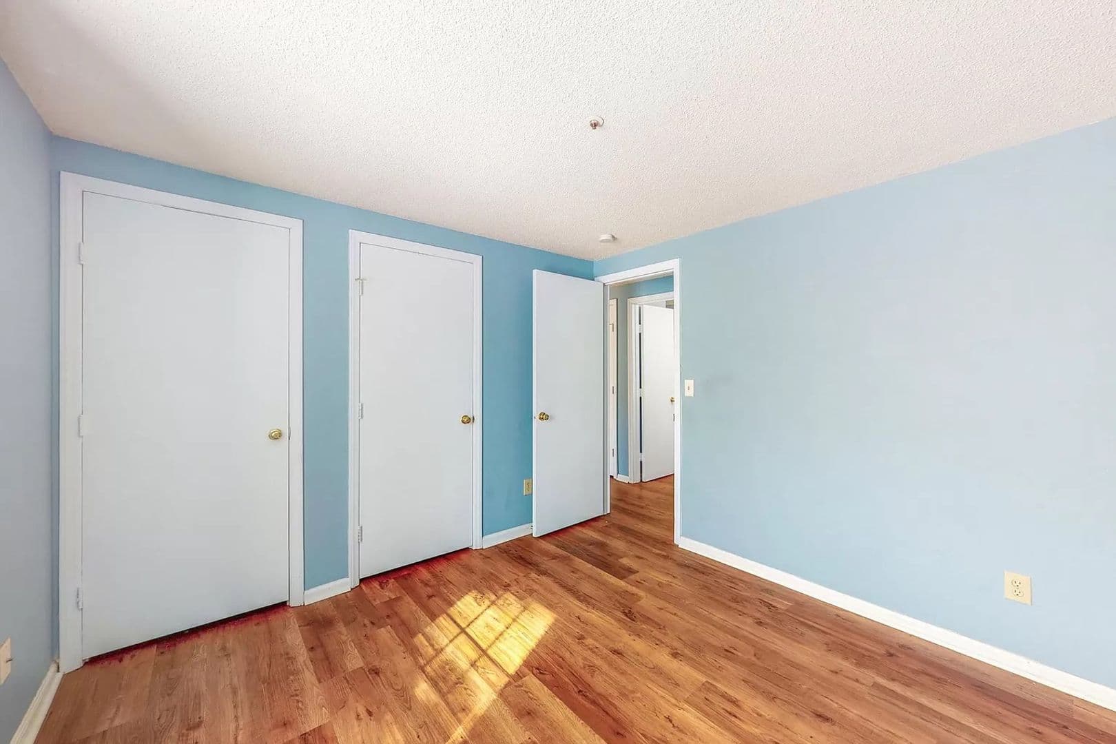Charlotte House: 1610 #B Arlyn Cir